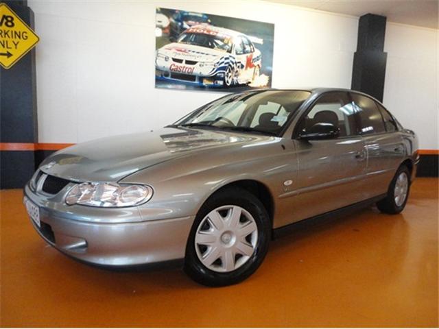 Holden Commodore Acclaim 38 V6 VX