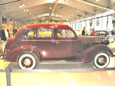 Hudson Terraplane KS Berline 4 Portes