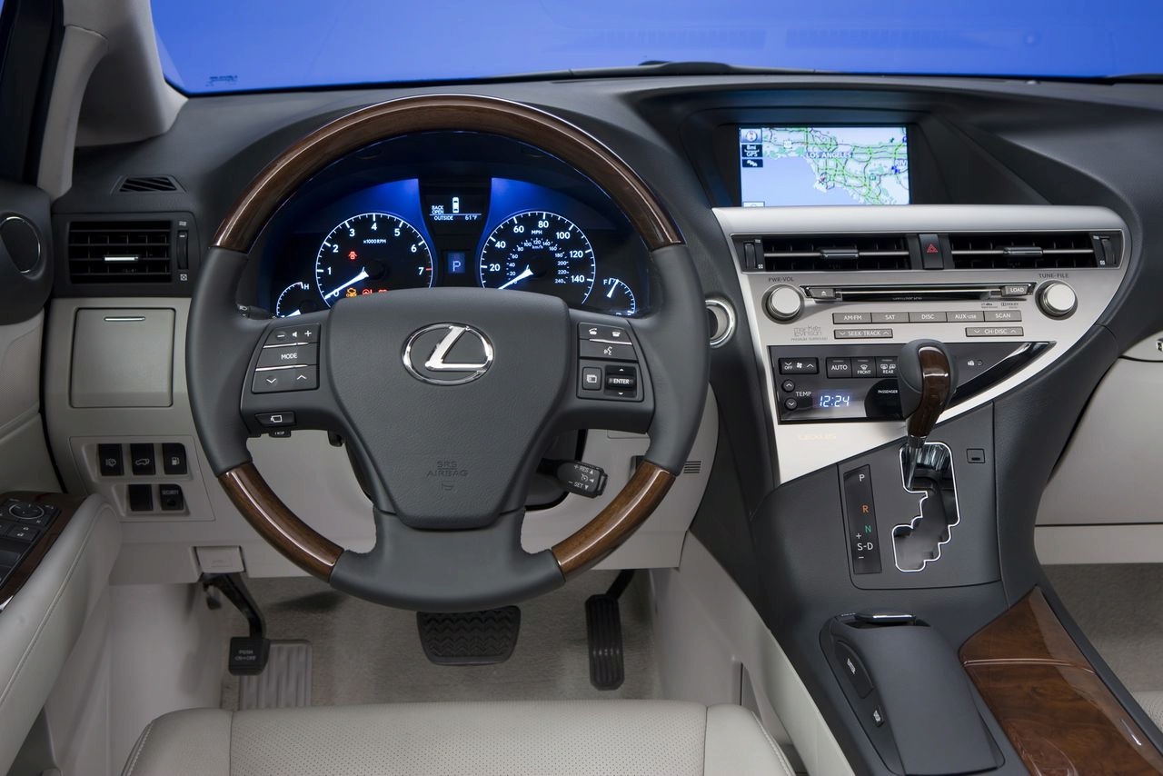 Lexus LX350