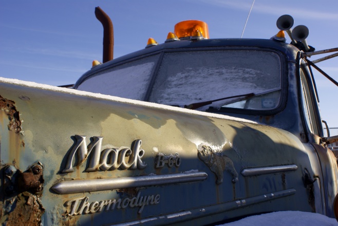 Mack B60