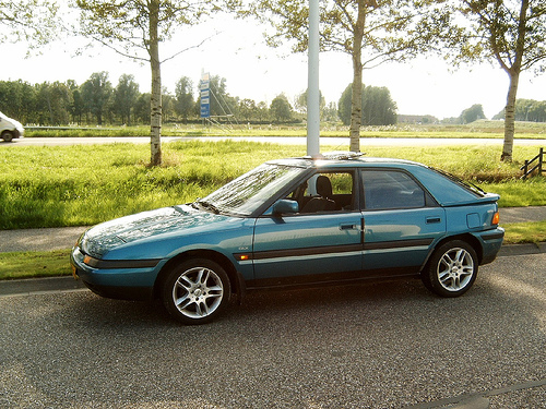 Mazda 323 L