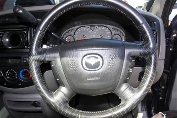 Mazda Hommage Limitée V6