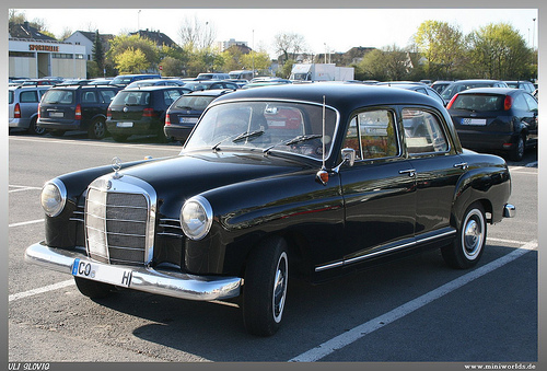 Mercedes-BENZ 180