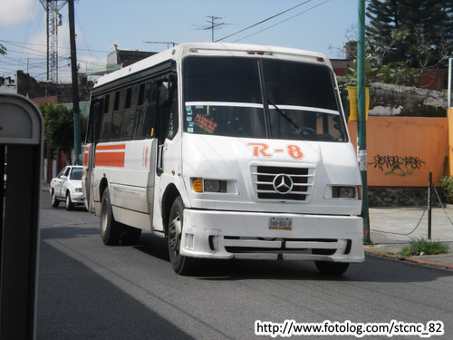 Mercedes-Benz AYCO Magno 930