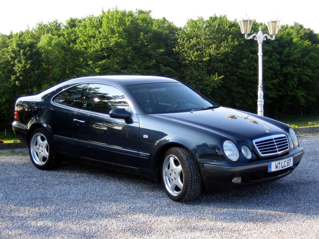 Mercedes-Benz CLK 230