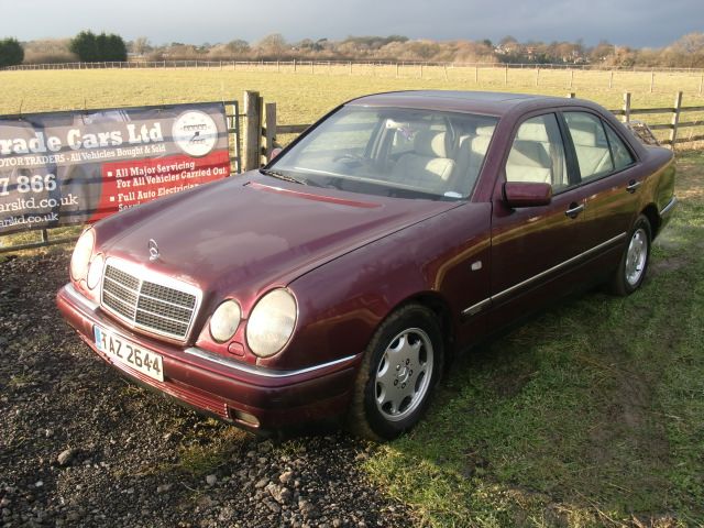 Mercedes-Benz E230 Élégance