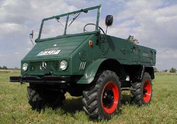 Mercedes-Benz Unimog 411