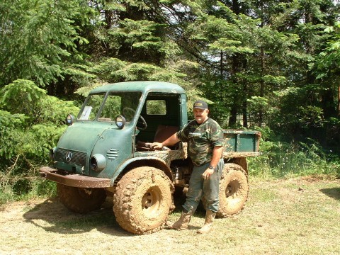 Mercedes-Benz Unimog 411