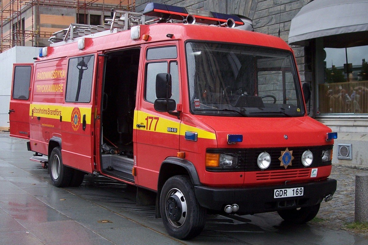 Mercedes-Benz Vario 408D