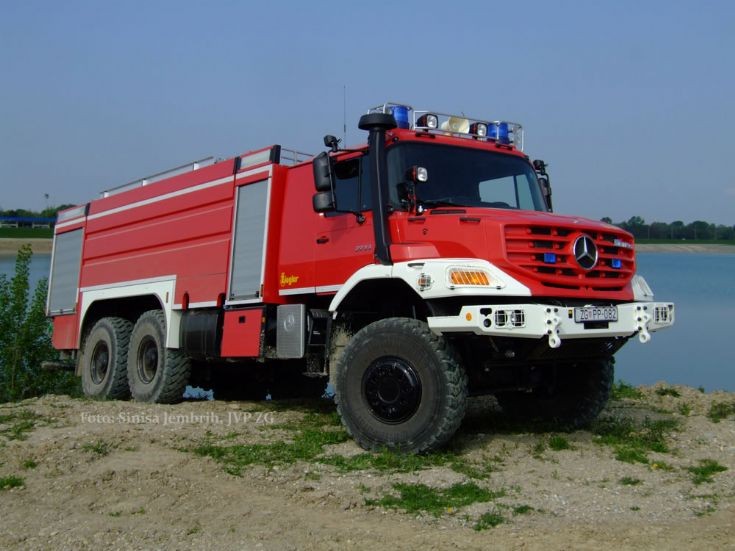 Mercedes-Benz Zetros 2733 A 6x6