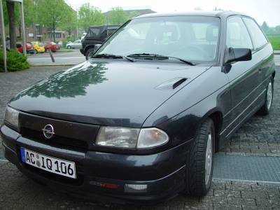 Opel Astra 16V