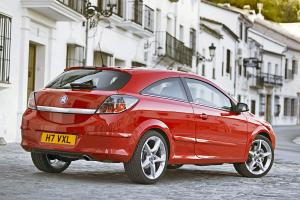 Trappe sport Opel Astra