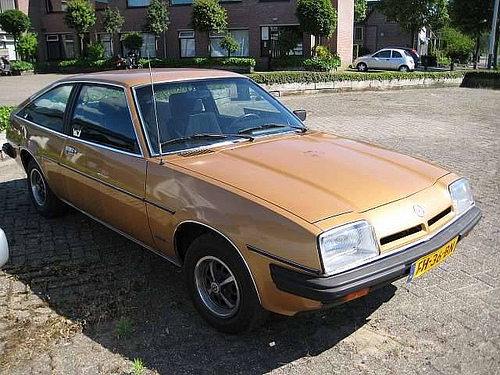 Opel Manta à hayon 19 N