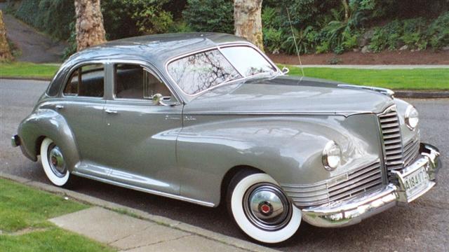 Packard Deluxe Clipper 4-dr Berline