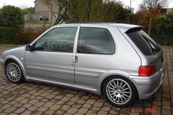 File:Peugeot 106 front 20071031.jpg - Wikimedia Commons