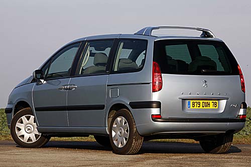 File:Citroën C4 Picasso rear 20100529.jpg - Wikimedia Commons