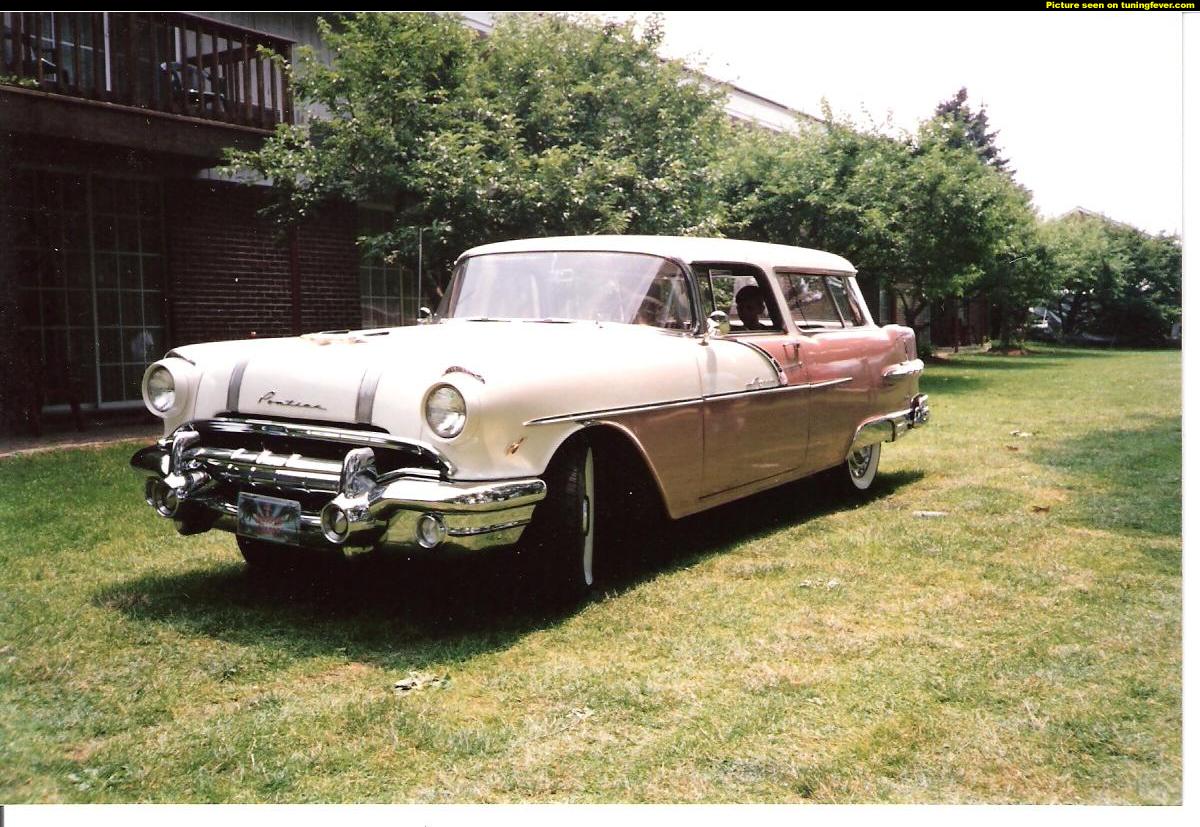 Wagon de safari personnalisé Pontiac Star Chief