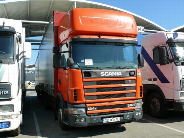 Scania R360 124 L