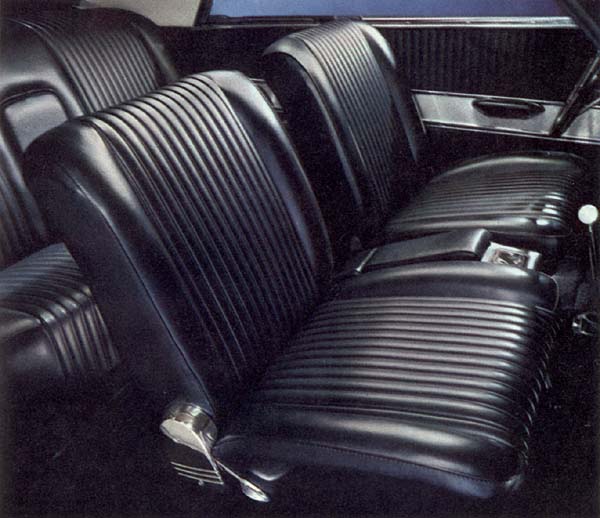 Studebaker Gran Turismo Hawk