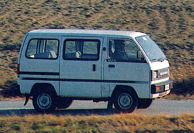 Fourgonnette Suzuki Carry ST-90