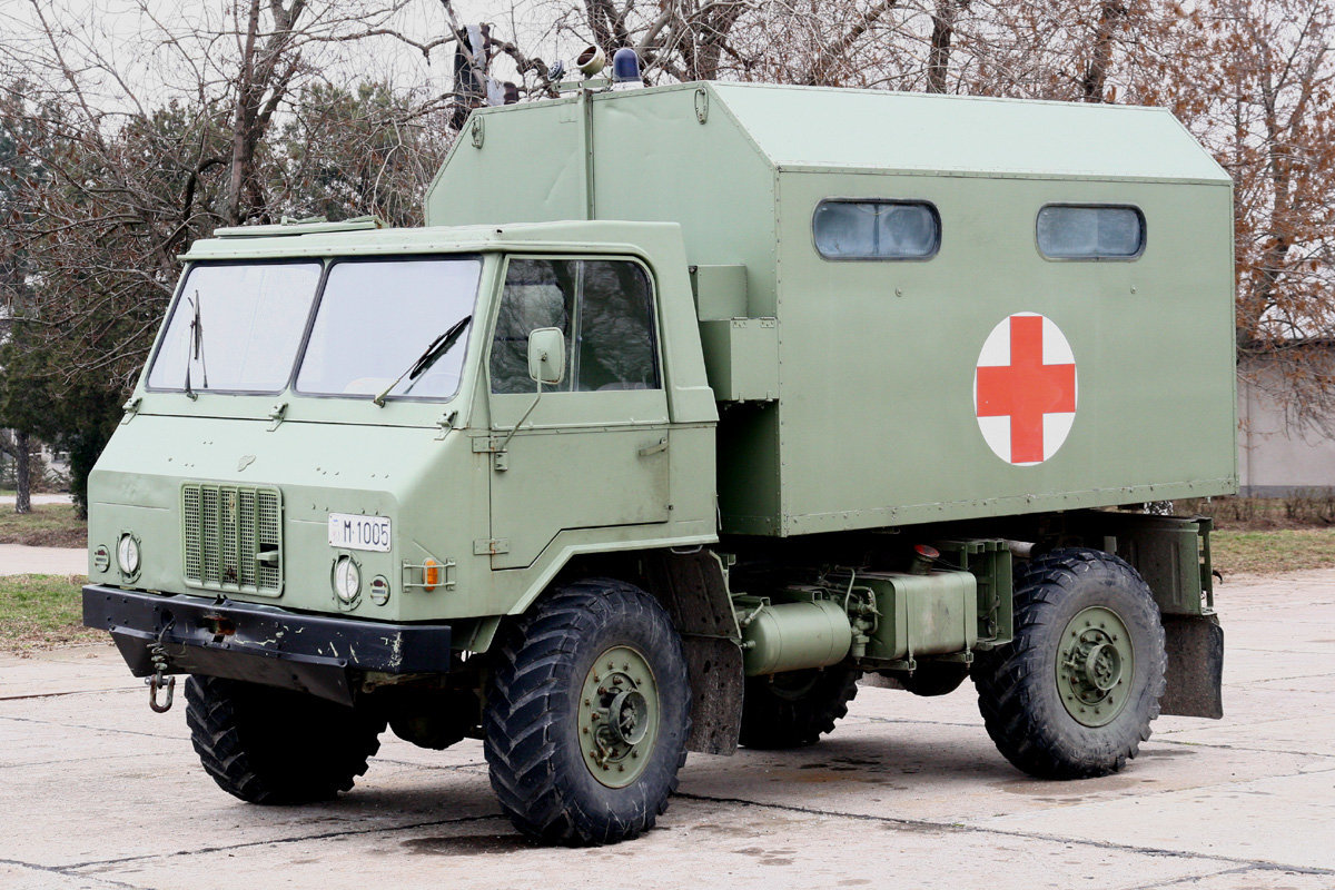 Camion ambulance TAM 110