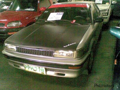 Toyota Corolla 16 GL à hayon