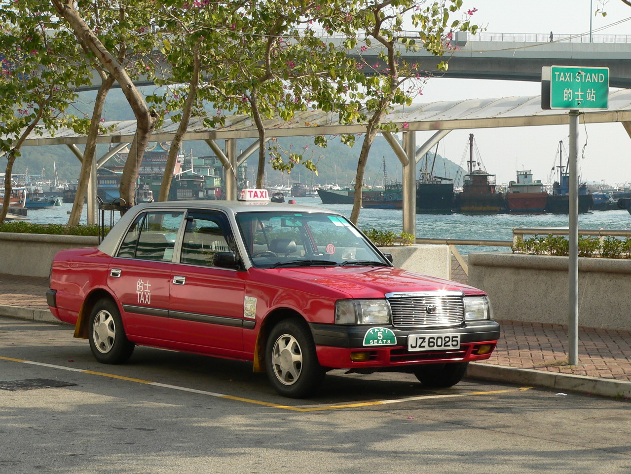 Toyota Crown Confort GPL