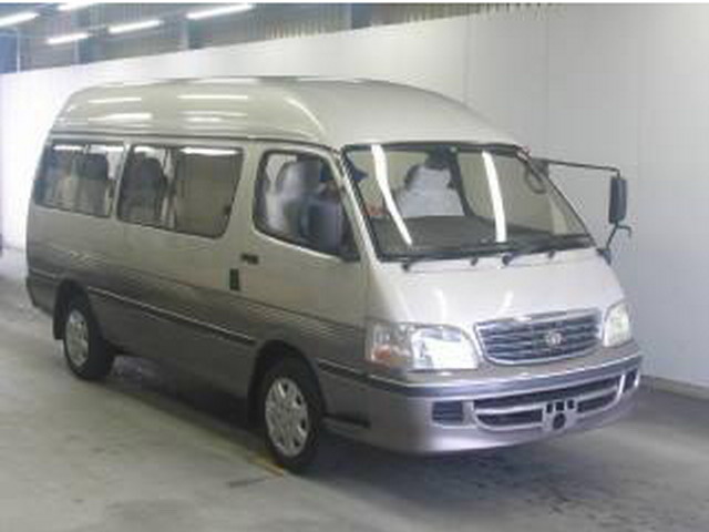 Grande Cabine Toyota Hiace