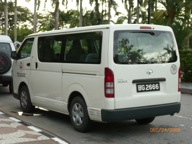 Minibus Toyota Hiace