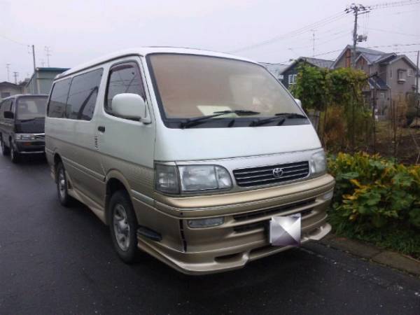 Chariot Super Personnalisé Toyota Hiace