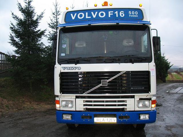 Modèle : Volvo F16 500